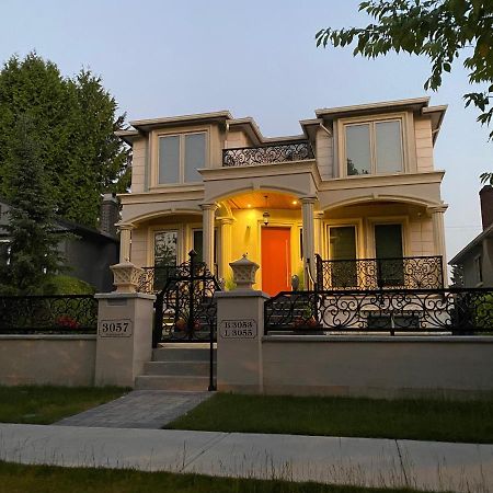 Milano Luxury Suites Vancouver Eksteriør billede